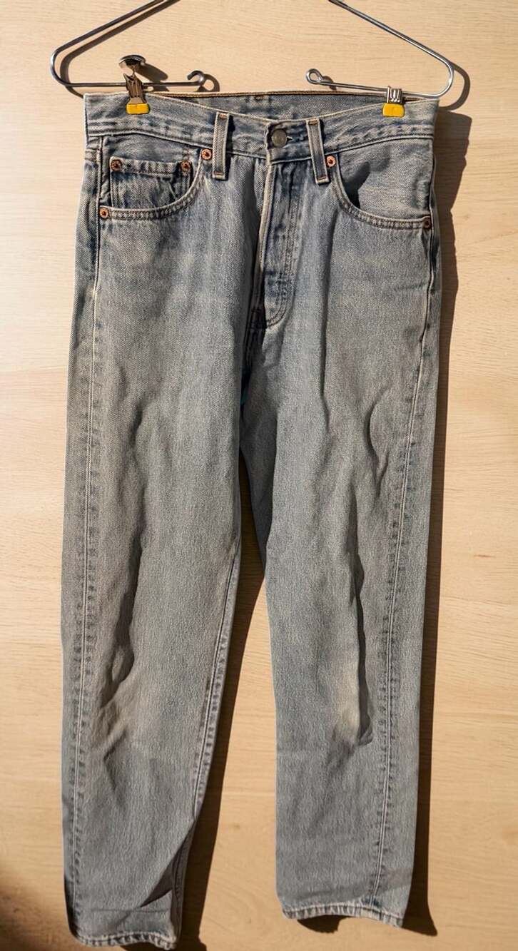 Levi's 501 Jeans Size W27 L32 Light Wash Made in USA Button Fly